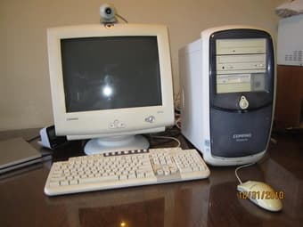 Compaq Desktop- $50 1
