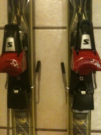 For sale: Used Rosignol skis (1.77 m) + bindings+ sticks  - $90 3