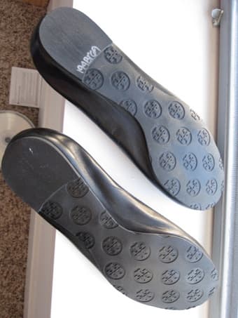 Authentic New Tory Burch REVA Flat Black / Gold Logo 7.5M 3