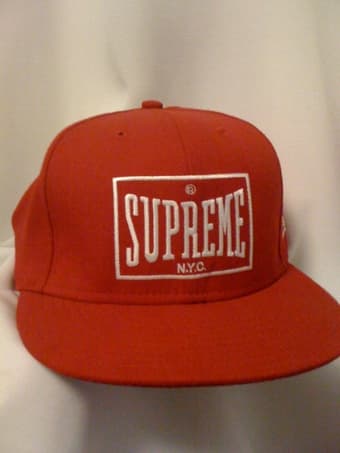 Supreme New Era 7 5/8 - $60 2