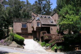 Gorgeous Custom 3BR/2.5BA Furnished San Carlos House For Lease 1