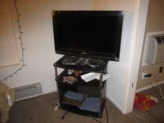 Microwave, SAmsung flat screen for sale 2