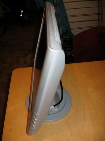 HP vs15c Flat LCD Monitor - $50 3