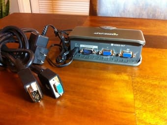 IOGEAR 2-Port VGA Video Splitter - $20 3