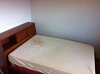 Full-size bed (+ boxspring + tempurpedic mattress) 2