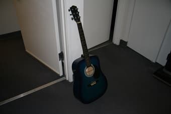 Acoustic Guitar 3
