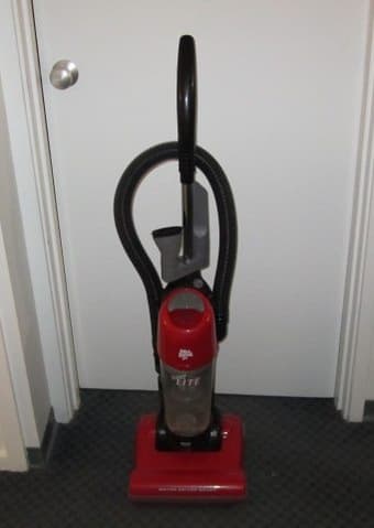 For Sale: Vacuum Cleaner w HEPA Filter $20 1
