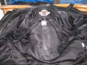 Harley Davidson leather jacket. 3
