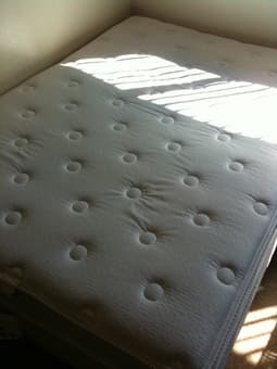 Simmons double-seized mattress 2