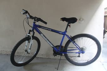 moving sale-mountain bike for $ 65 1