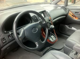 99 Lexus rx300(SUV)  Newly Painted $7,900 3