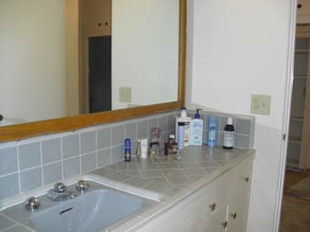 Large 1800 Sq. Foot Bedroom w/ private bath on Embarcadero 2