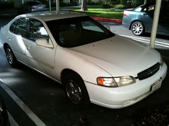 Nissan Altima GXE 1999- Great condition 105K miles for $3,400 2