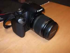 Canon EOS Rebel T1i with Lens ---- $600 1