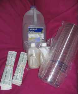 Petri dishes with agar and swabs -- New -- $20 1