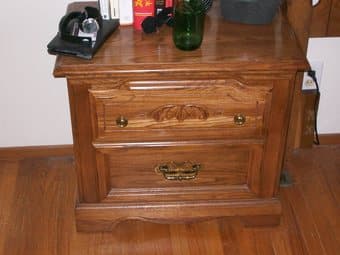 Broyhill solid oak furniture set 3