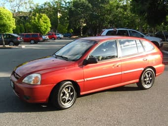 KIA RIO Cinco 2003 - clean title- US$3000 2