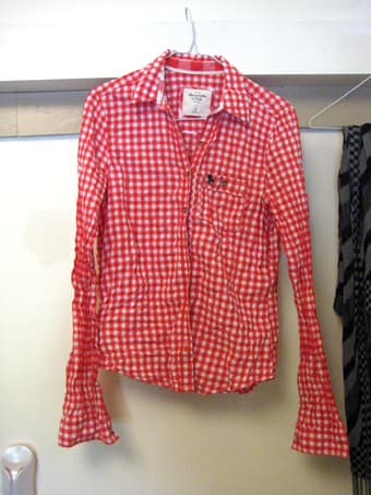 Abercrombie&Fitch red checked shirt and plaid shorts 1