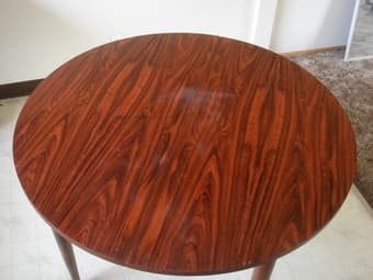 wood dining room table $25 OBO 2
