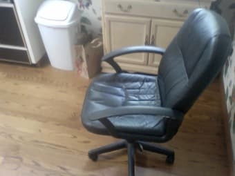 Rolling Desk Chair 1