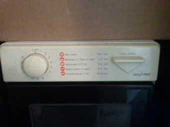 Small microwave, old but works. $10 2