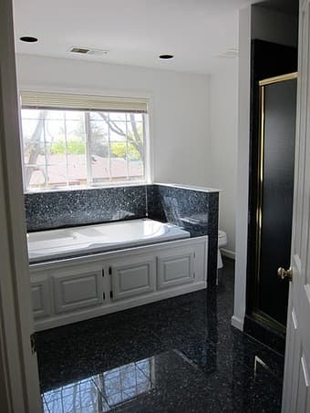Master bedroom in 5BR house available for sublet June 15 - Sept 15 3