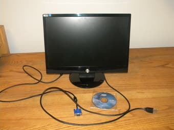 Selling 19" LCD 1