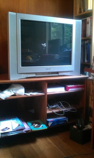 27" Sony TV + stand 95 OBO 1