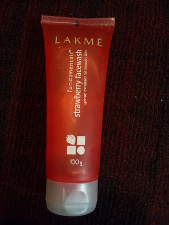 Unopened Lakme Strawberry facewash $2 1