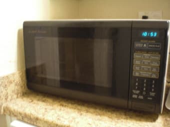 TV, Microwave, and Lamps for sale- Michigan Bound! 2