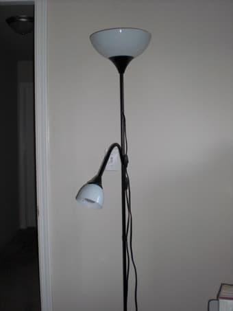 TV, Microwave, and Lamps for sale- Michigan Bound! 3
