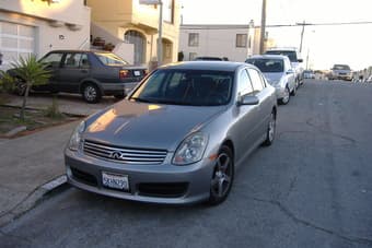 2004 Infiniti G25 Sedan 1
