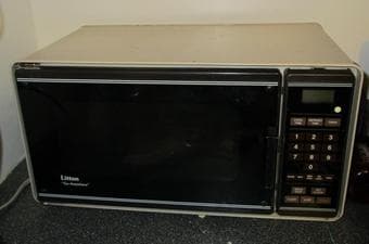 Litton microwave - $10 1
