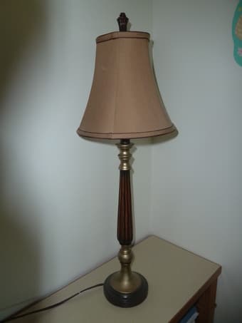 Desk & table lamps, fan, humidifier 2