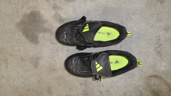 boys soccer shoes (size 13), Sports Pitching Machine 1