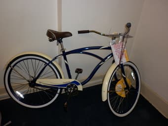 Must go NOW, Nive Huffy Blue Bike+lock 1