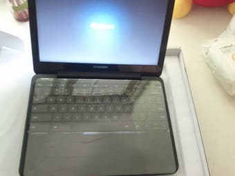 Samsung Chromebook Series 5 Arctic White 3G Notebook $430 3