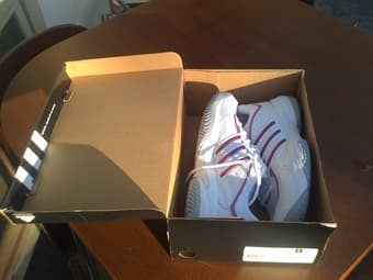 Brand-new Adidas Sports Shoes Women's Size 10 for $ 25 2