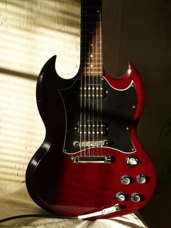 GIBSON SG Special electric guitar 1