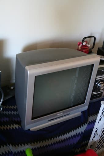 Philip 20'' CRT TV $10, Sumsung DVD player $10, IKEA TV Stand $10 1