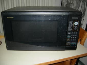 Microwave oven 1