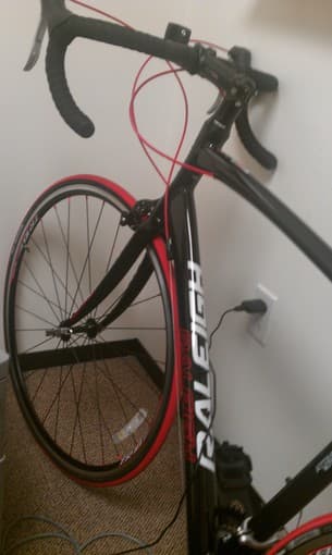 Brand New Raleigh Revenio 2.0 Road Bike $799 1