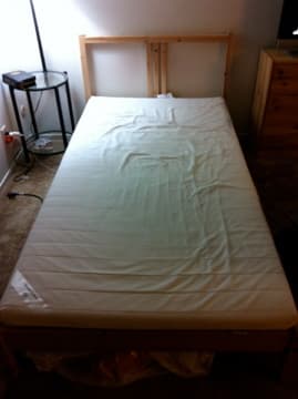 moving sale (TV, bed, table, chairs and more) 3