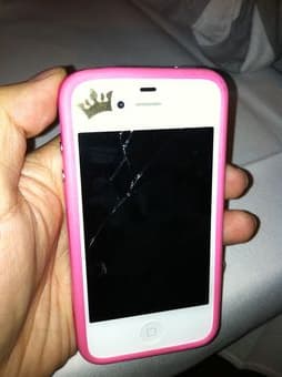 AT&T iPhone 4 with cracked screen $300 obo 1