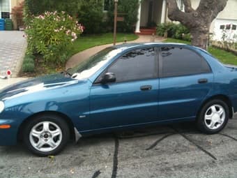 2000 Daewoo Lanos SX - Gas Saver, Very Good Condition 1