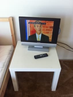 moving sale (TV, chair, ottoman, kettle, rice cooker) 3