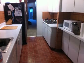 Amazing Master Bedroom+Bath available in 3 bedroom Eichler House! 2