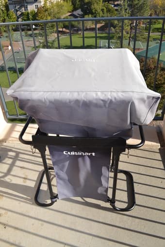 Cuisinart Gas Grill with Stand and Cover 2