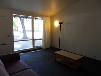 Sublease one bedroom at EV low rise 2-BD apartment (12/21 - 1/6) 3