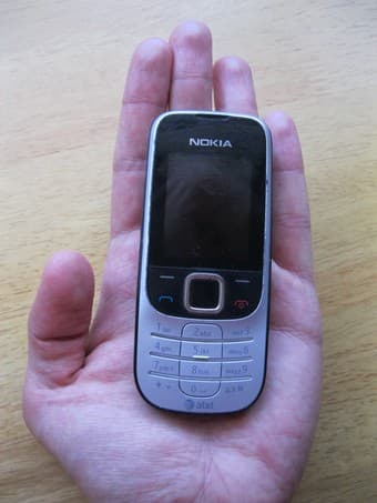 Nokia 2330 cell phone $20 1